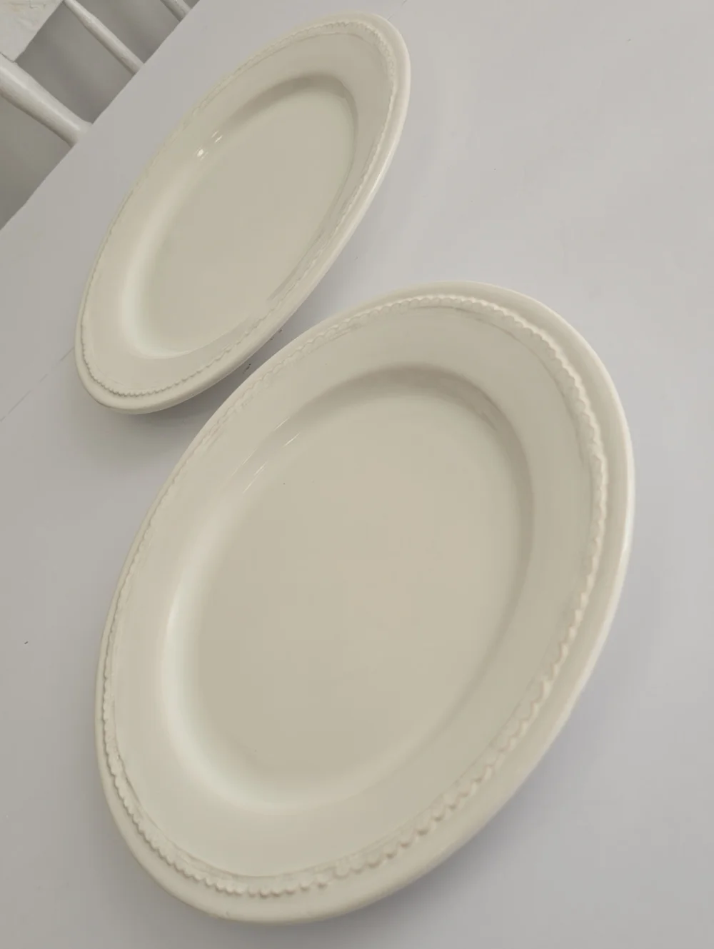 Pottery Barn Set Of 2 Napoli White Dinner Plates Scalloped Made In Italy